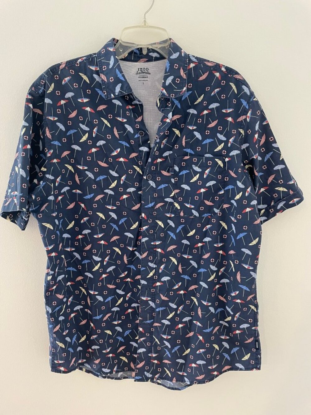 Izod Men's Saltwater performance shirt size L s/s button down beach umbrella